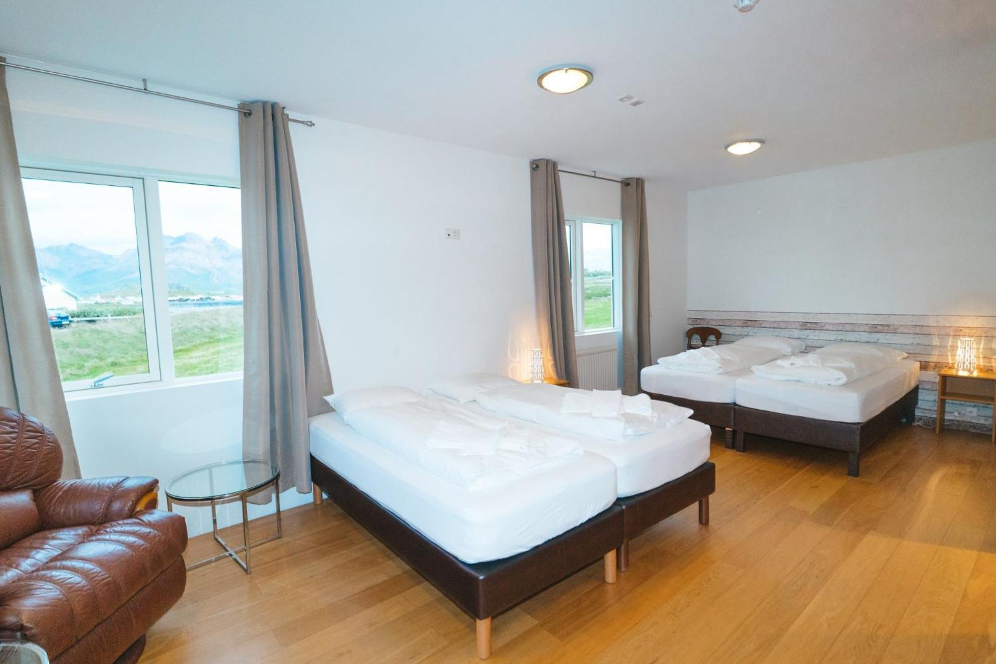 Alfheimar Hotel บอร์กาฟิยอร์ดูร์ เอสตรี ภายนอก รูปภาพ